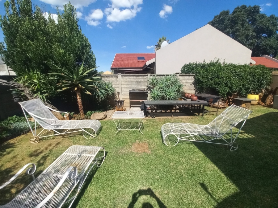 To Let 4 Bedroom Property for Rent in Vanderbijlpark SE 6 Gauteng