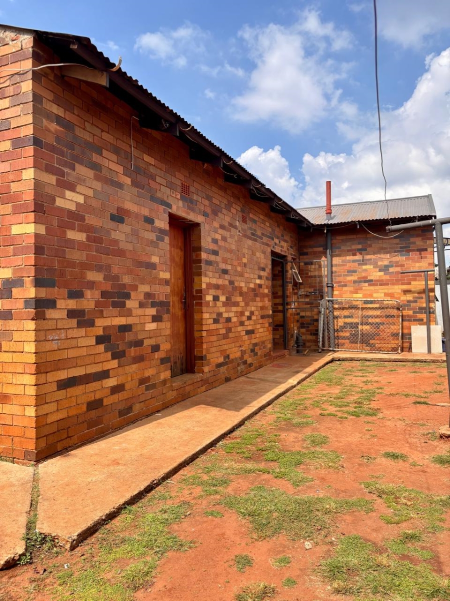 3 Bedroom Property for Sale in Carletonville Central Gauteng