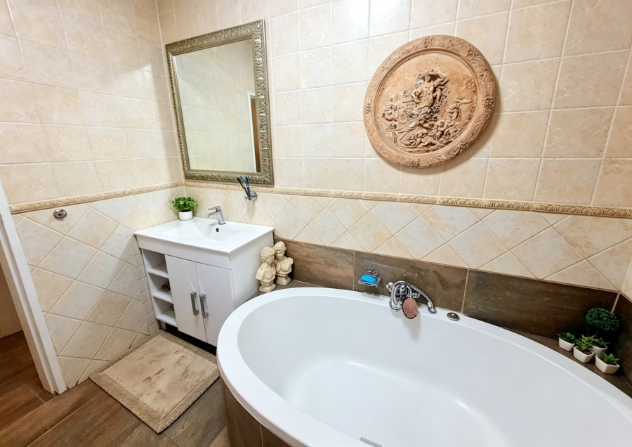 3 Bedroom Property for Sale in Three Rivers Gauteng