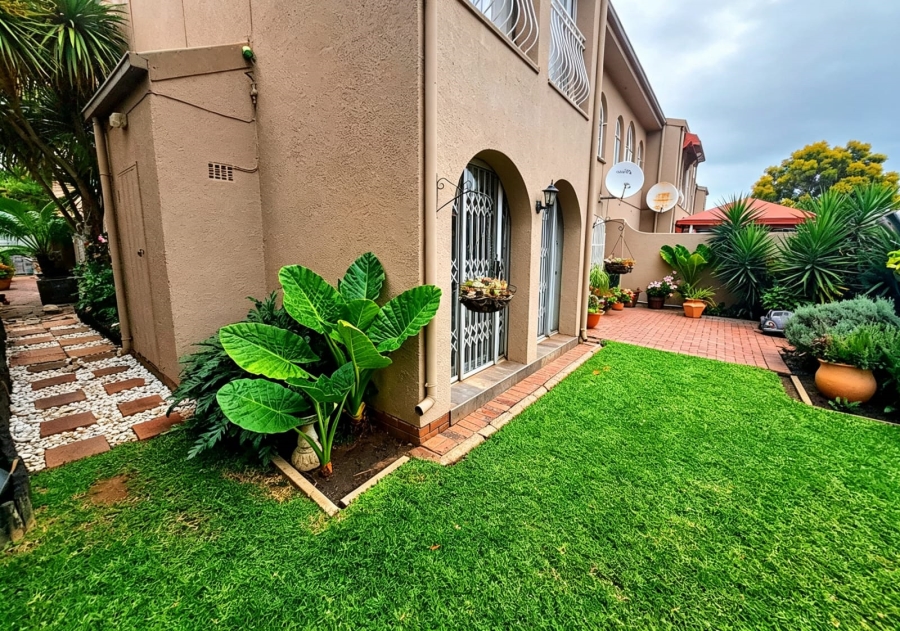 3 Bedroom Property for Sale in Three Rivers Gauteng