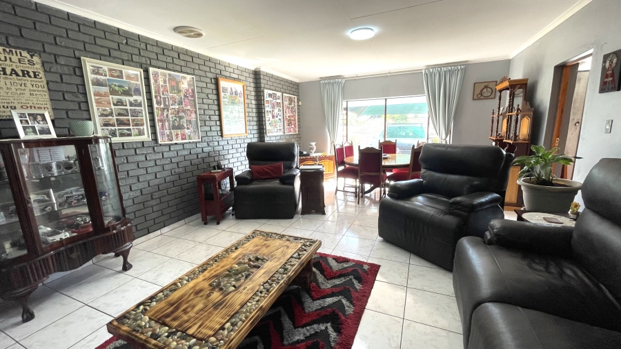 4 Bedroom Property for Sale in The Reeds Gauteng