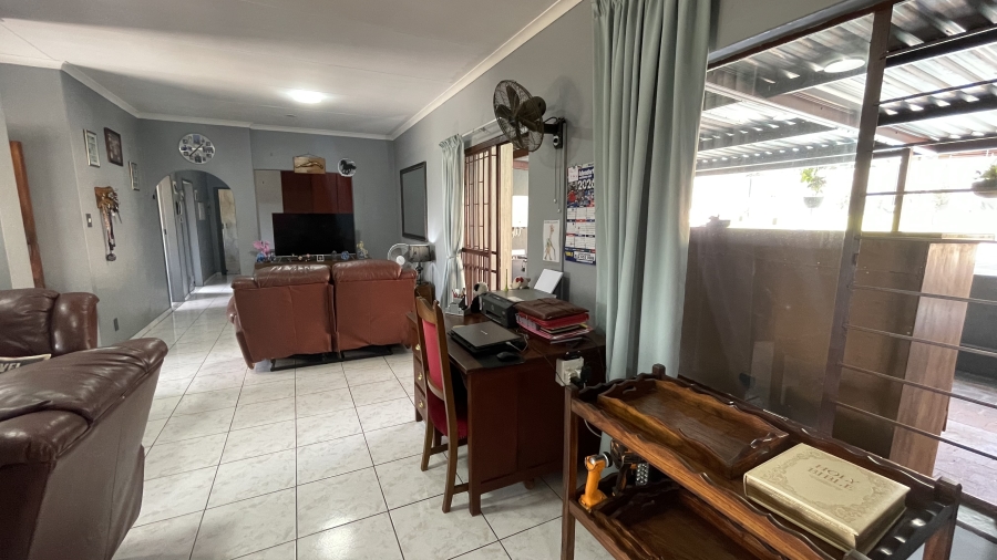 4 Bedroom Property for Sale in The Reeds Gauteng