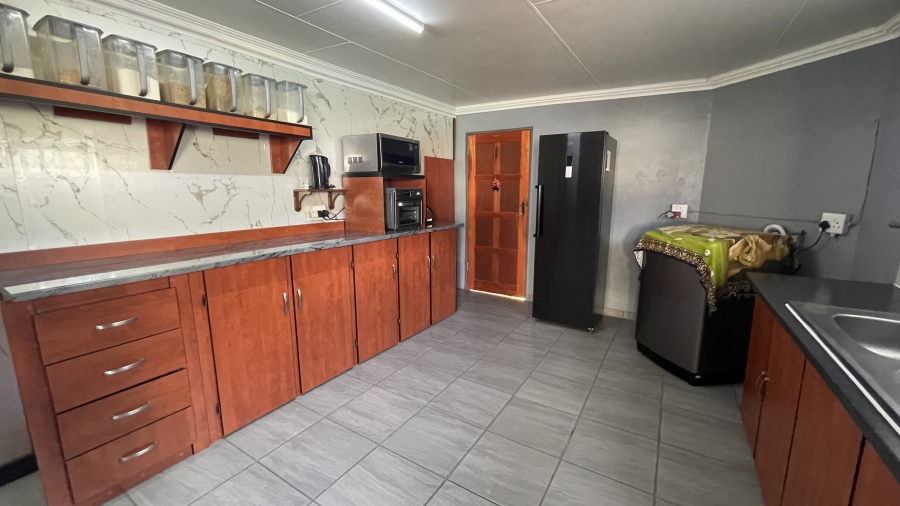 4 Bedroom Property for Sale in The Reeds Gauteng