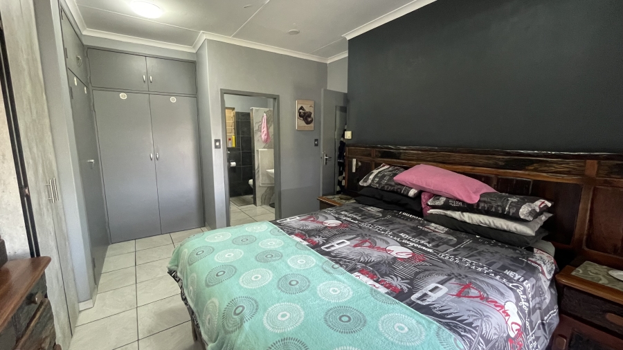 4 Bedroom Property for Sale in The Reeds Gauteng