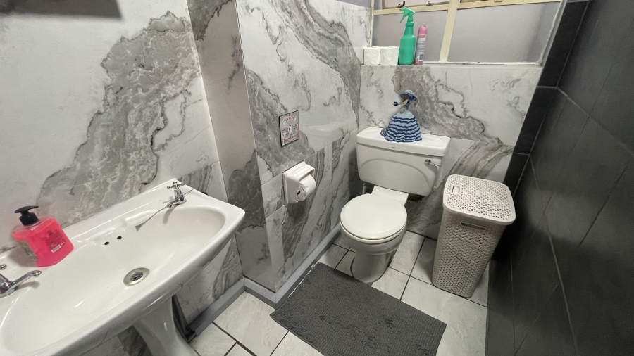 4 Bedroom Property for Sale in The Reeds Gauteng