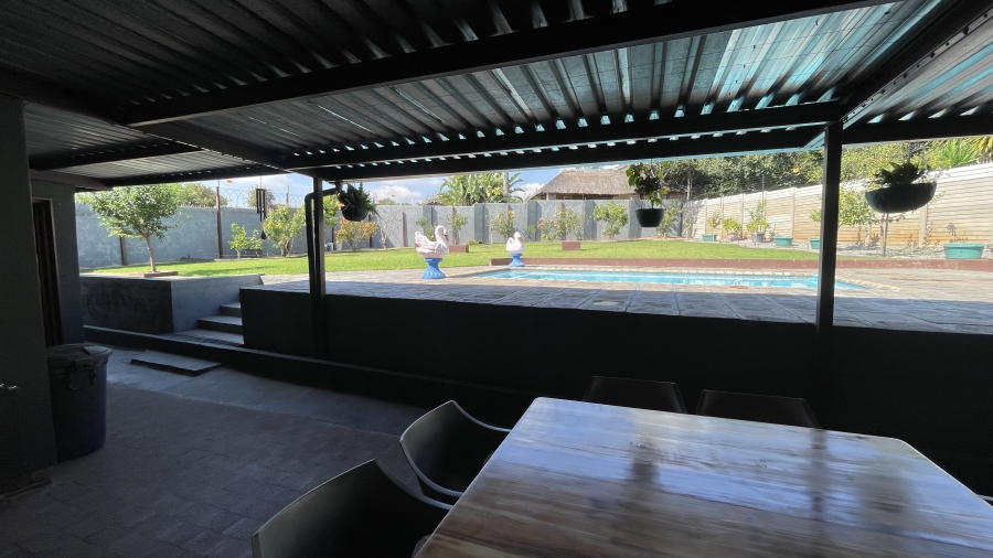 4 Bedroom Property for Sale in The Reeds Gauteng