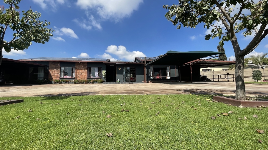 4 Bedroom Property for Sale in The Reeds Gauteng