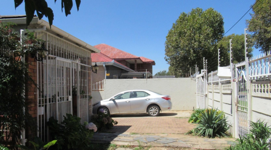 2 Bedroom Property for Sale in Kenilworth Gauteng