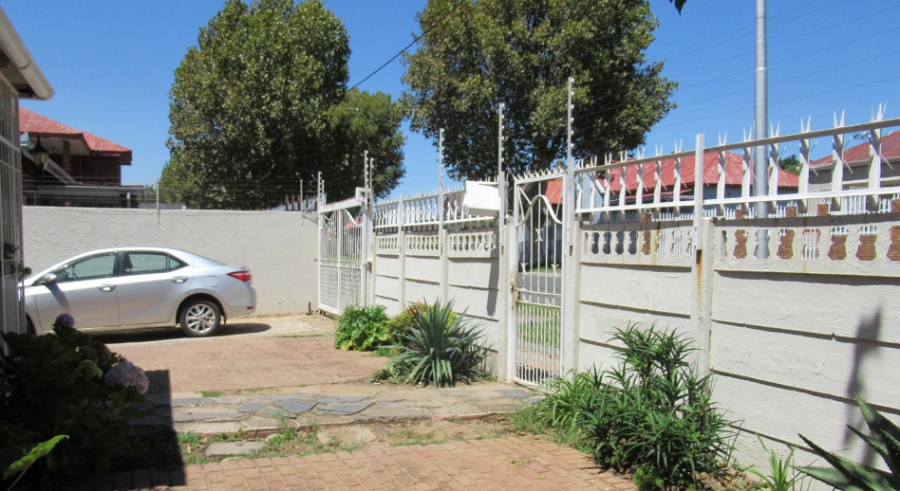 2 Bedroom Property for Sale in Kenilworth Gauteng