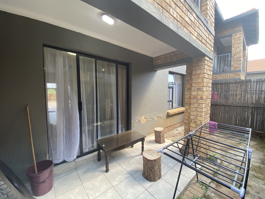 2 Bedroom Property for Sale in Rynfield A H Gauteng
