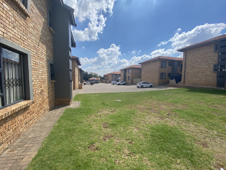 2 Bedroom Property for Sale in Rynfield A H Gauteng