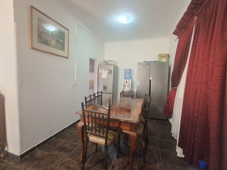 5 Bedroom Property for Sale in Duncanville Gauteng