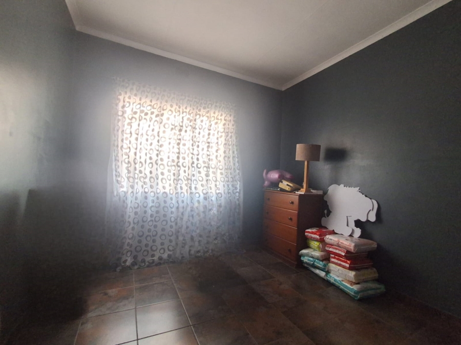 5 Bedroom Property for Sale in Duncanville Gauteng