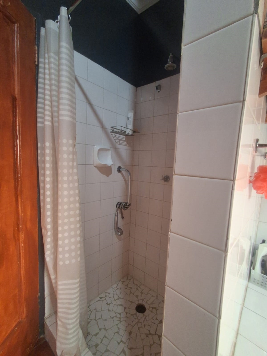 5 Bedroom Property for Sale in Duncanville Gauteng