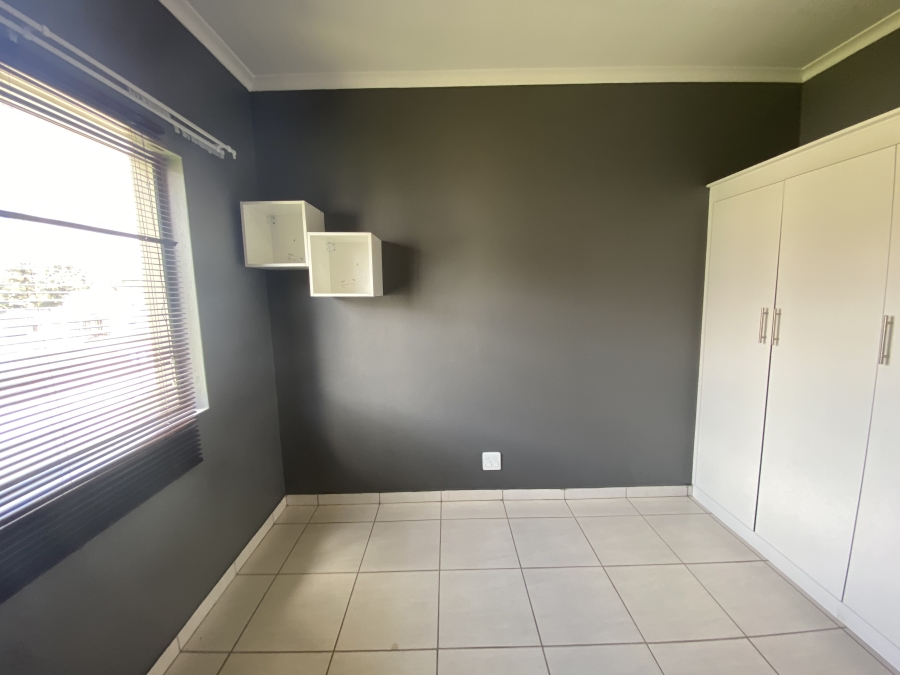 2 Bedroom Property for Sale in Rynfield A H Gauteng