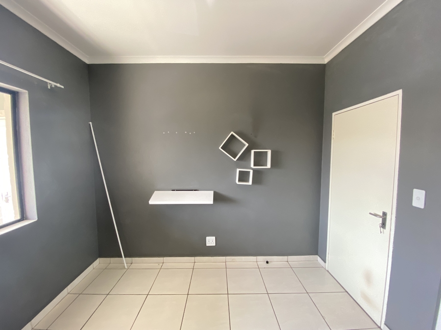 2 Bedroom Property for Sale in Rynfield A H Gauteng