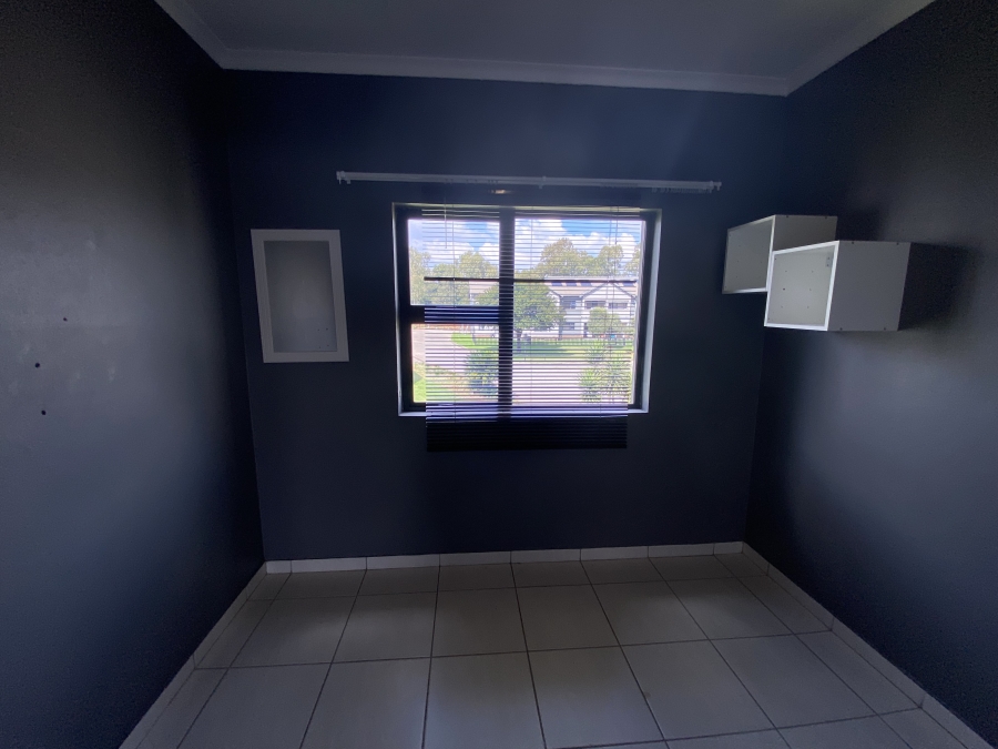 2 Bedroom Property for Sale in Rynfield A H Gauteng