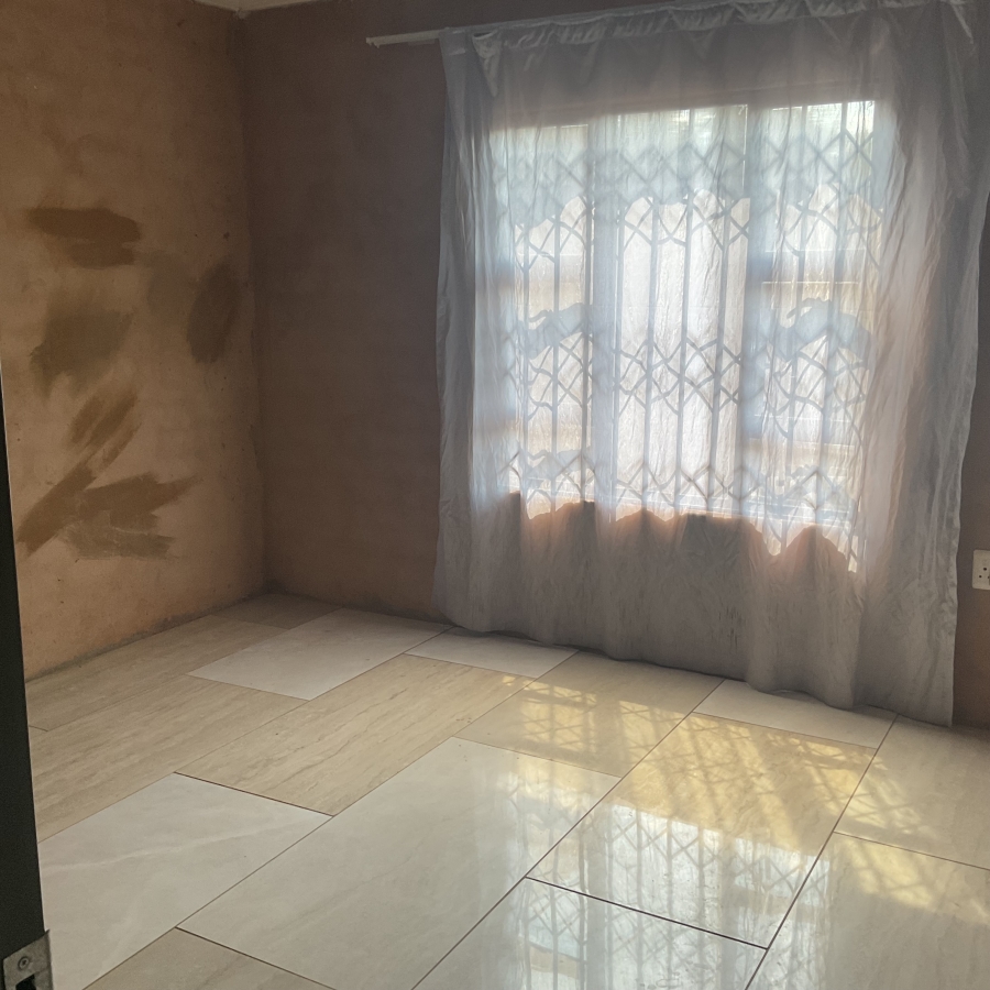 3 Bedroom Property for Sale in Chris Hani Gauteng