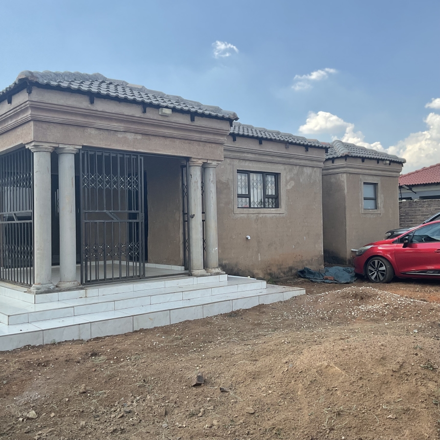 3 Bedroom Property for Sale in Chris Hani Gauteng