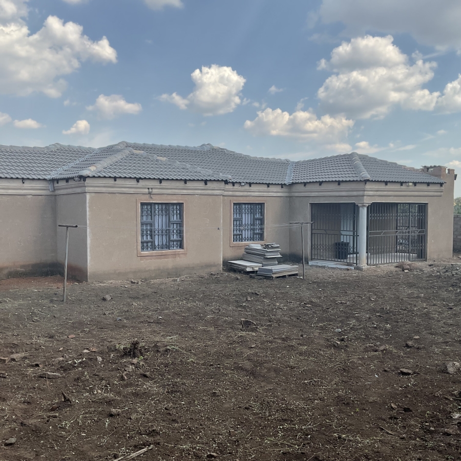 3 Bedroom Property for Sale in Chris Hani Gauteng