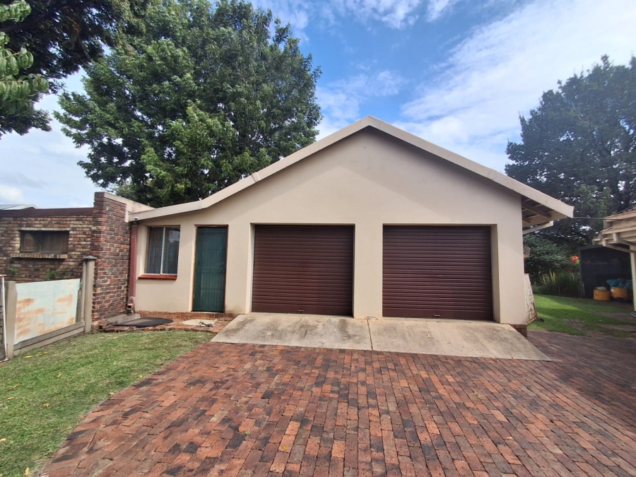 3 Bedroom Property for Sale in Meyerton Central Gauteng