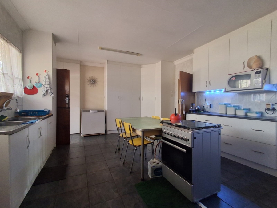 3 Bedroom Property for Sale in Meyerton Central Gauteng