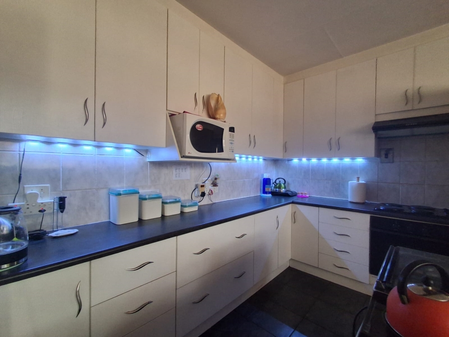 3 Bedroom Property for Sale in Meyerton Central Gauteng