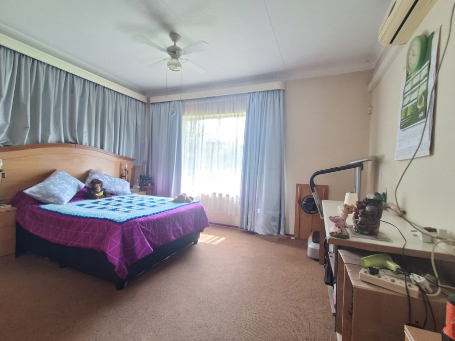 3 Bedroom Property for Sale in Meyerton Central Gauteng