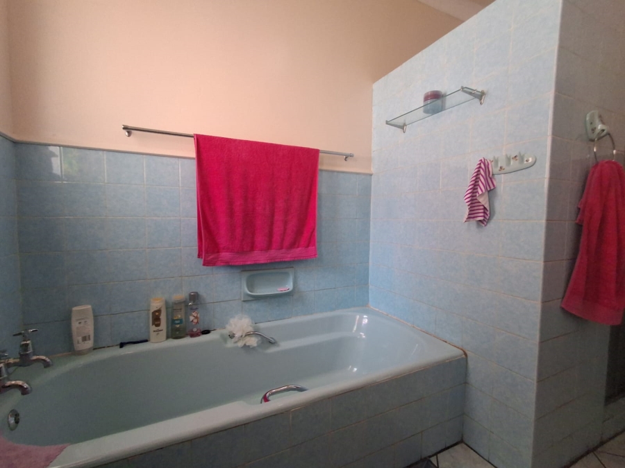 3 Bedroom Property for Sale in Meyerton Central Gauteng