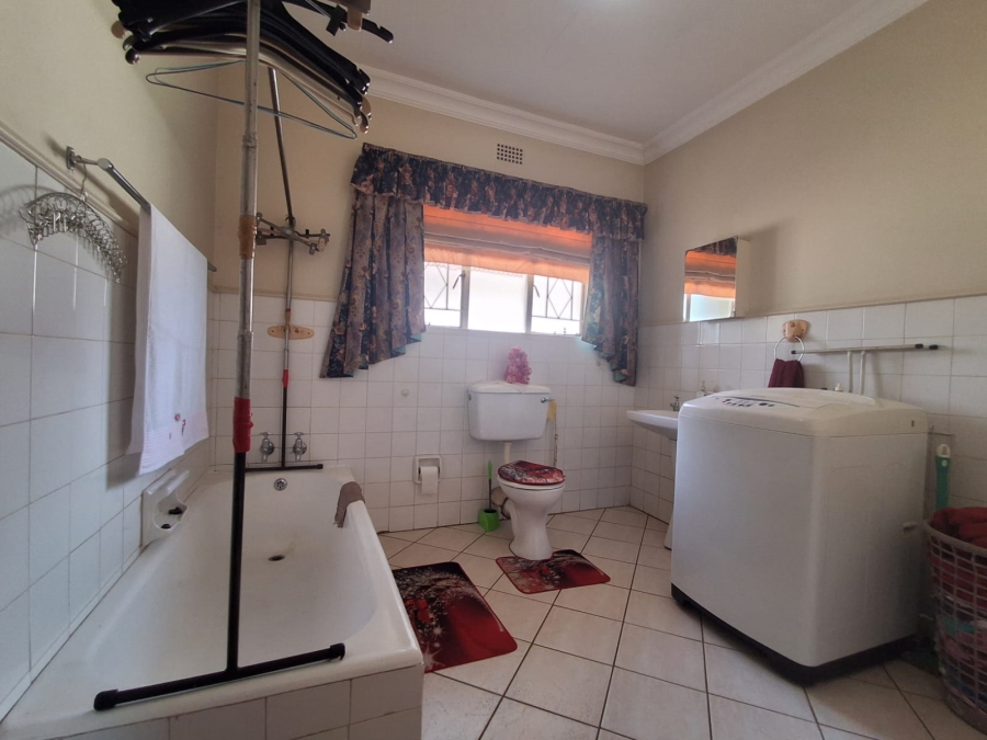 3 Bedroom Property for Sale in Meyerton Central Gauteng