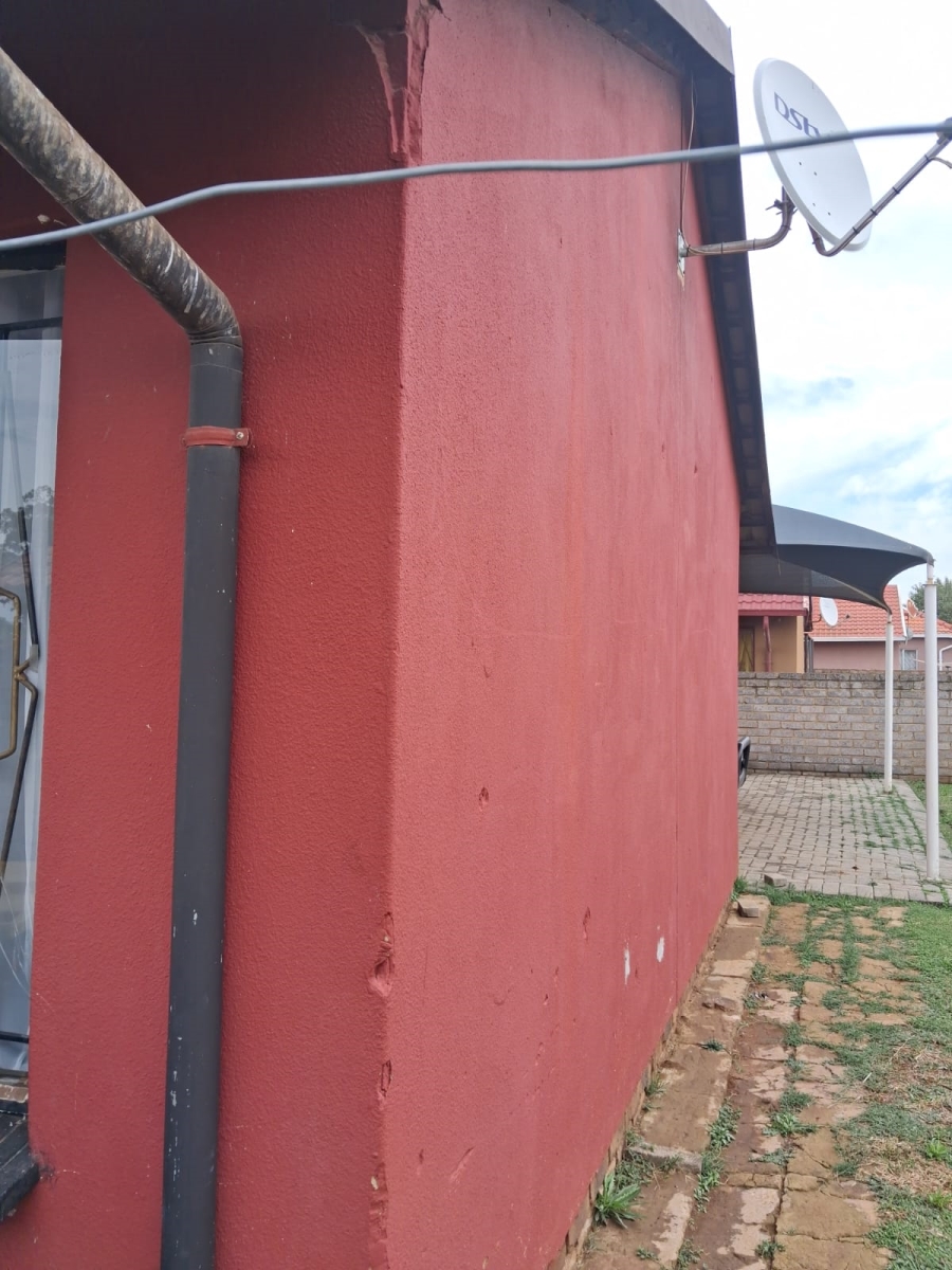 2 Bedroom Property for Sale in Unitas Park Gauteng
