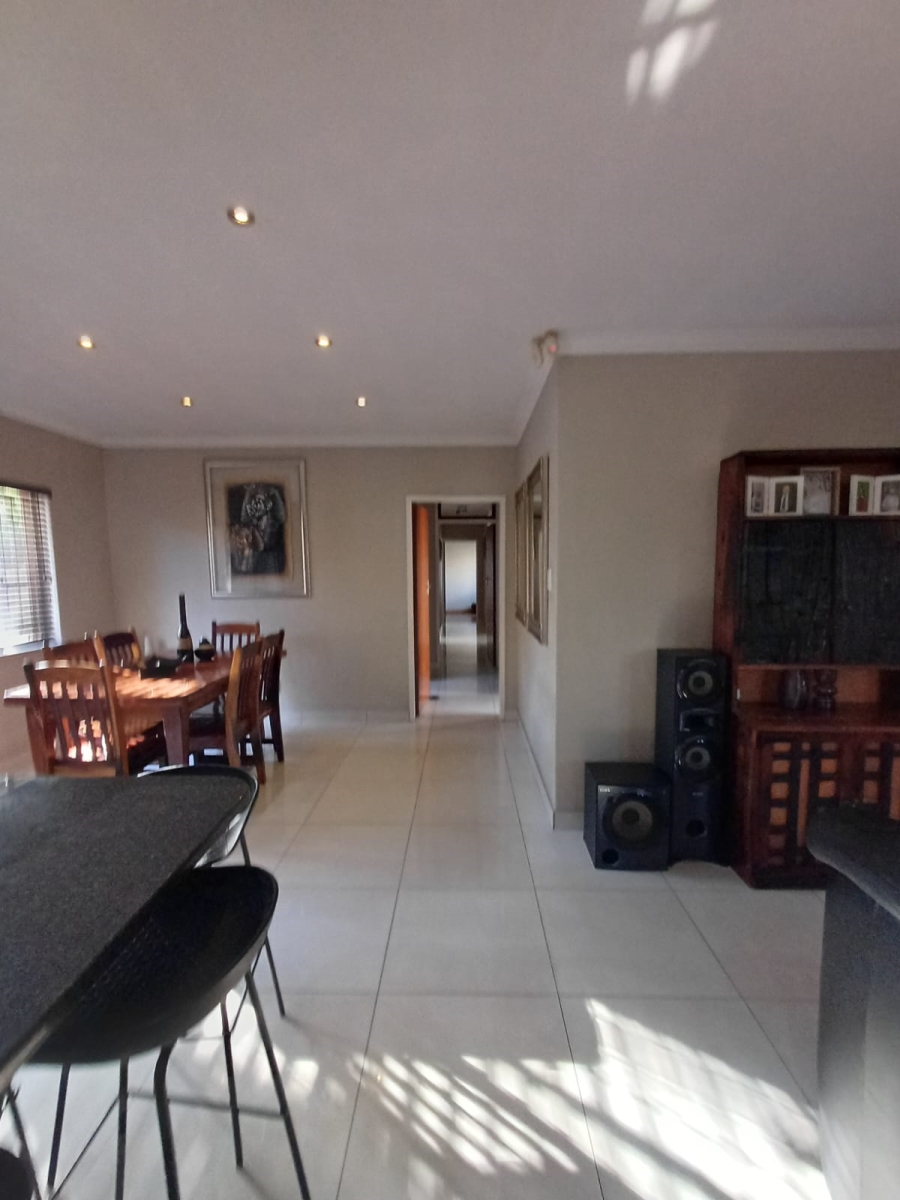 4 Bedroom Property for Sale in Vanderbijlpark SE 6 Gauteng