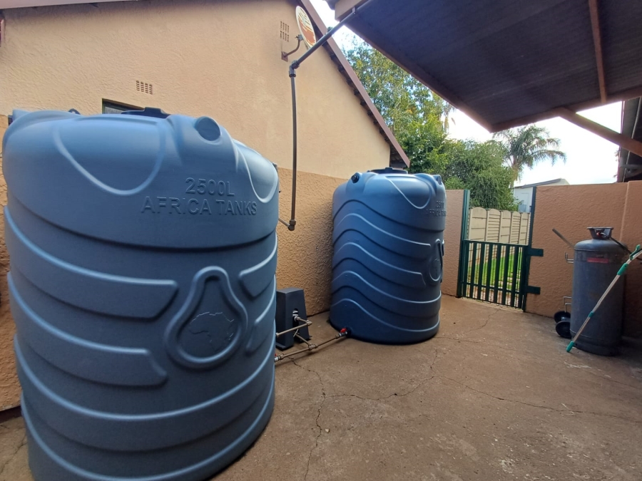 4 Bedroom Property for Sale in Vanderbijlpark SE 6 Gauteng