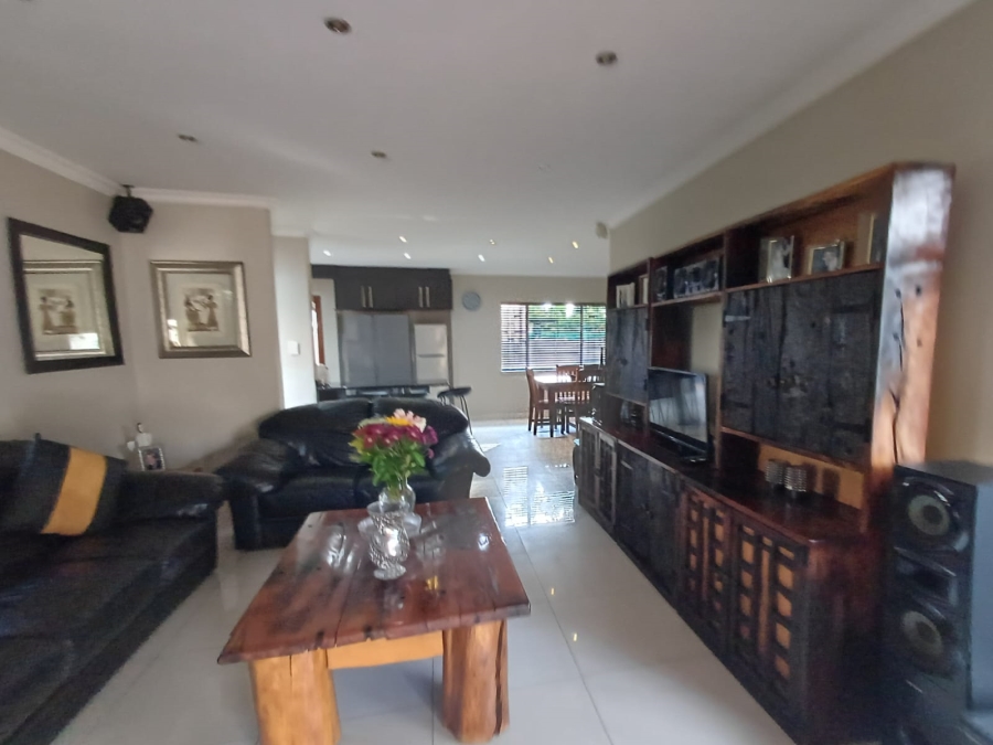 4 Bedroom Property for Sale in Vanderbijlpark SE 6 Gauteng