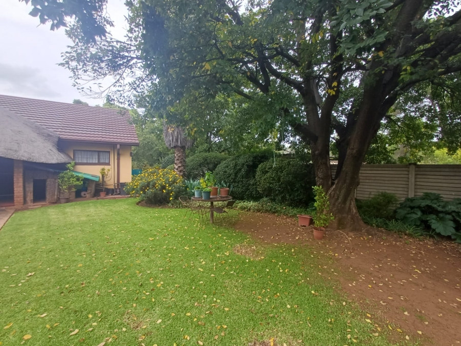 4 Bedroom Property for Sale in Mullerstuine Gauteng