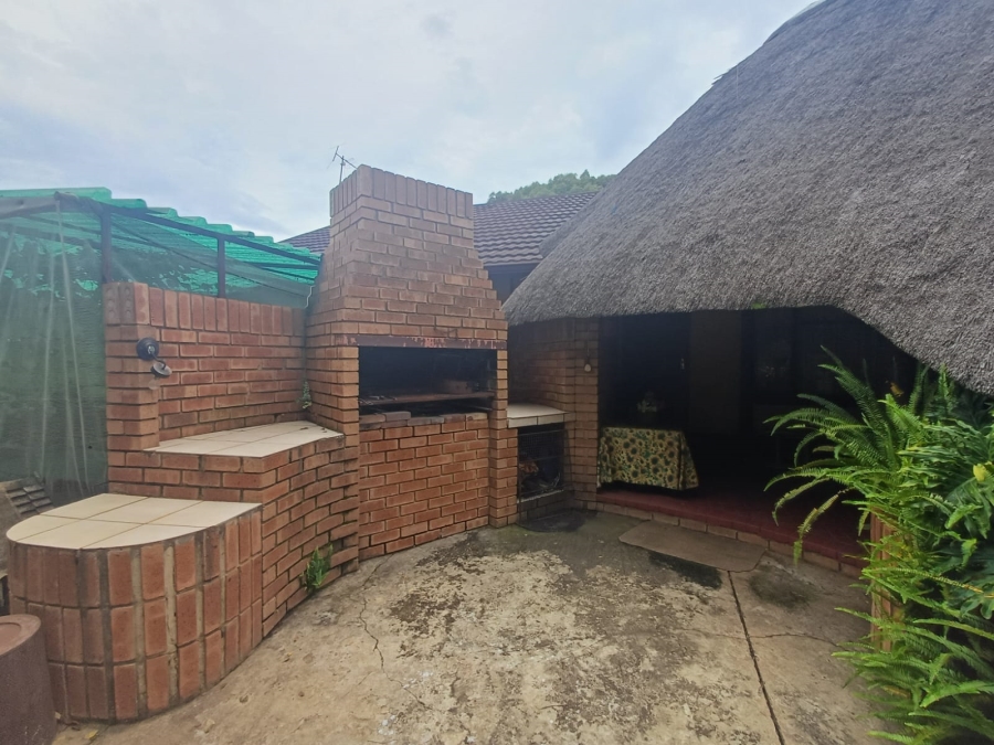 4 Bedroom Property for Sale in Mullerstuine Gauteng