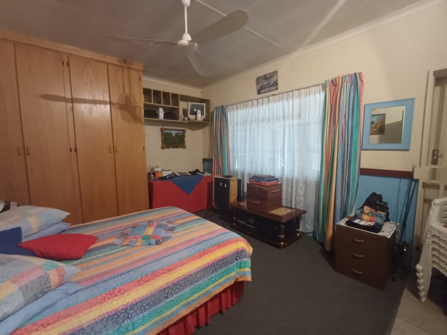 4 Bedroom Property for Sale in Mullerstuine Gauteng