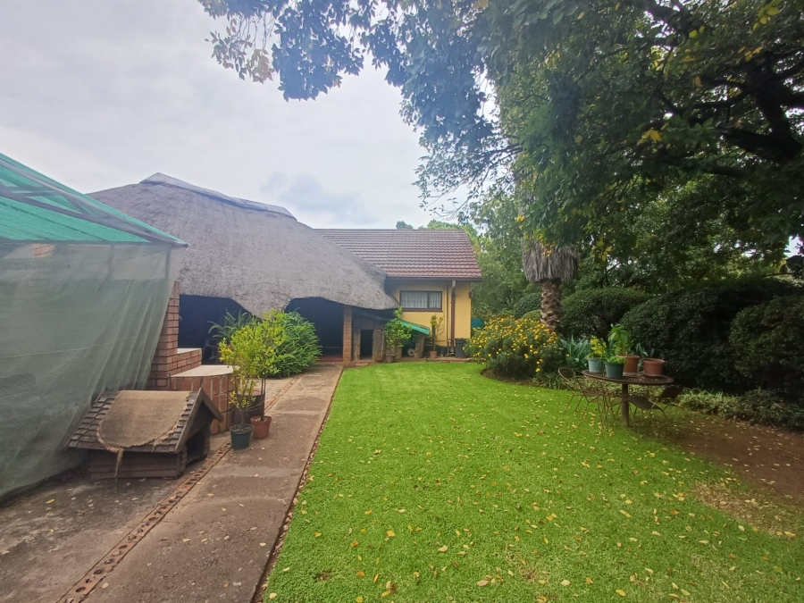 4 Bedroom Property for Sale in Mullerstuine Gauteng