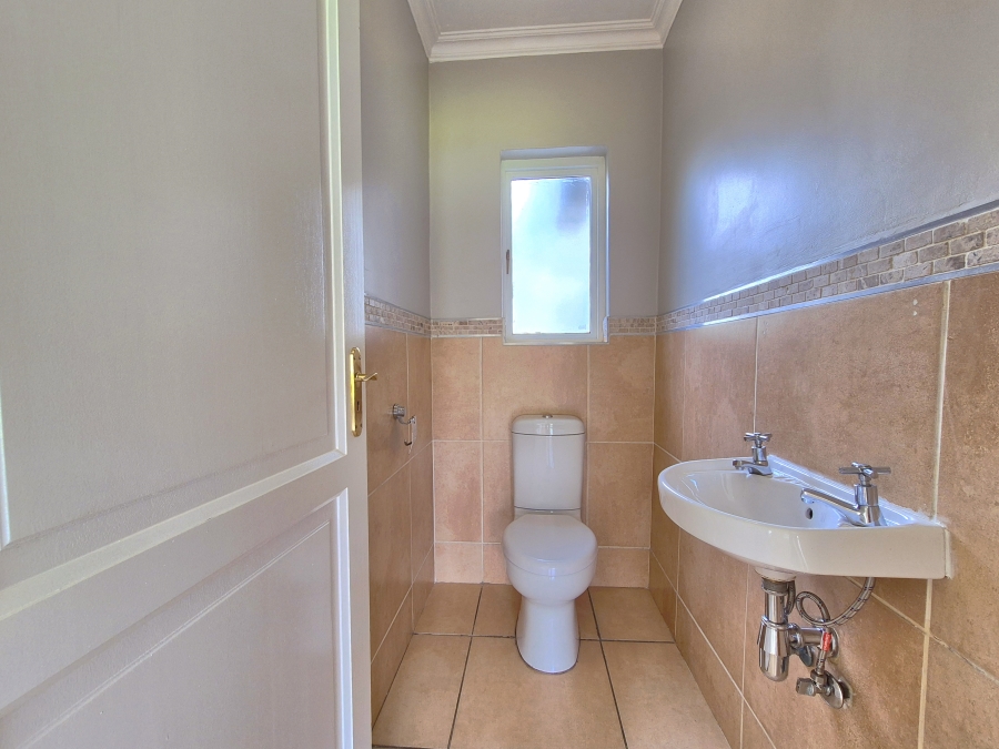 4 Bedroom Property for Sale in Helderwyk Gauteng