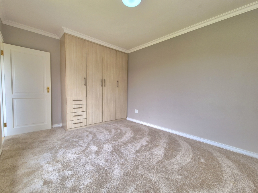 4 Bedroom Property for Sale in Helderwyk Gauteng