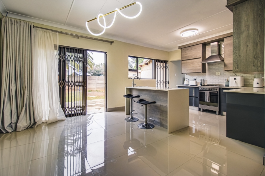 3 Bedroom Property for Sale in Hurlyvale Gauteng