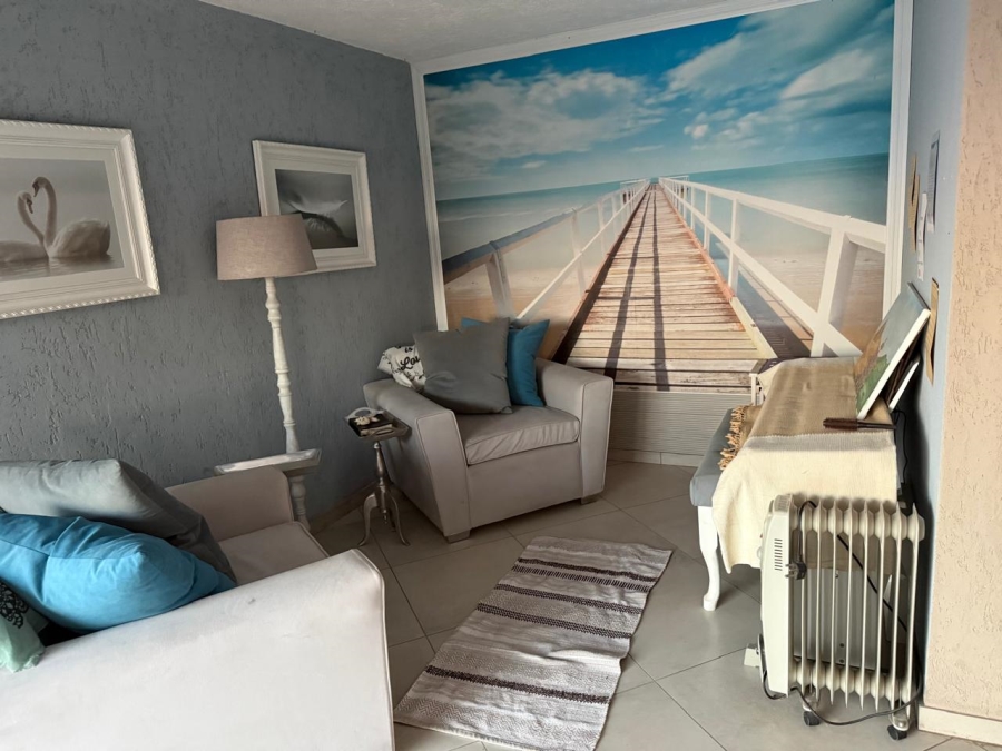 7 Bedroom Property for Sale in Ridgeway Gauteng