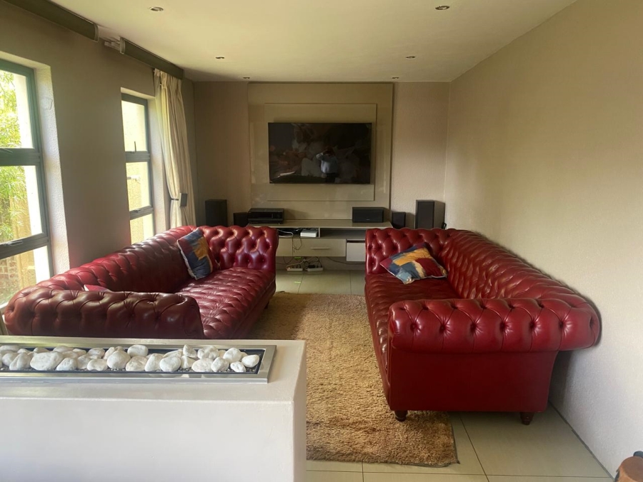 5 Bedroom Property for Sale in Illiondale Gauteng