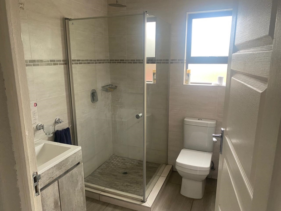 5 Bedroom Property for Sale in Illiondale Gauteng