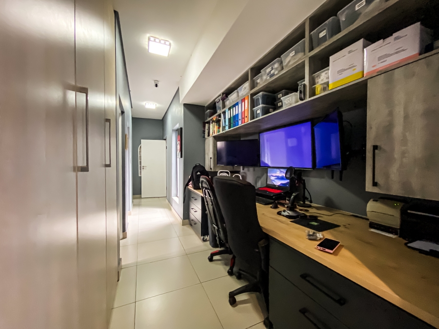 4 Bedroom Property for Sale in Midstream Meadows Gauteng