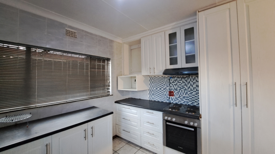 To Let 3 Bedroom Property for Rent in Witpoortjie Gauteng