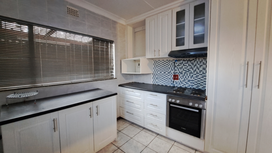 To Let 3 Bedroom Property for Rent in Witpoortjie Gauteng