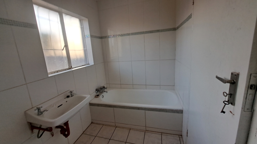 To Let 3 Bedroom Property for Rent in Witpoortjie Gauteng