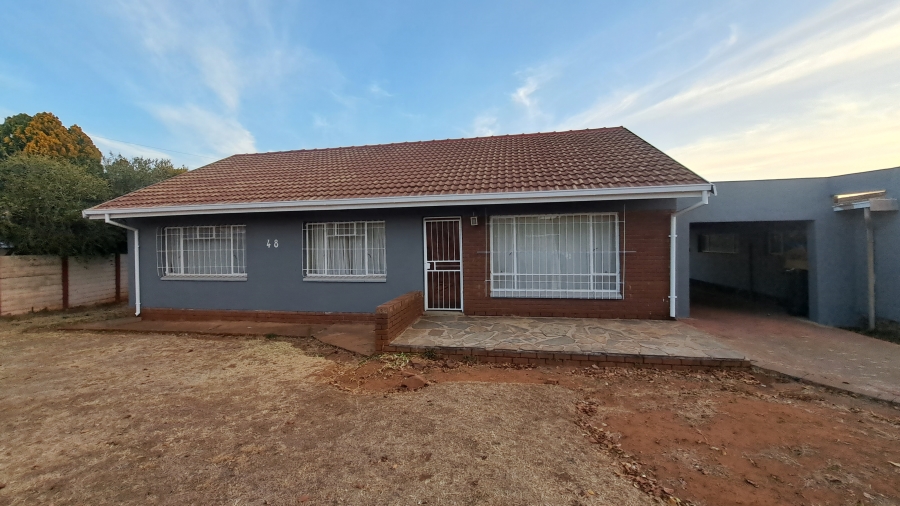 To Let 3 Bedroom Property for Rent in Witpoortjie Gauteng