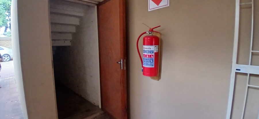 2 Bedroom Property for Sale in New Redruth Gauteng